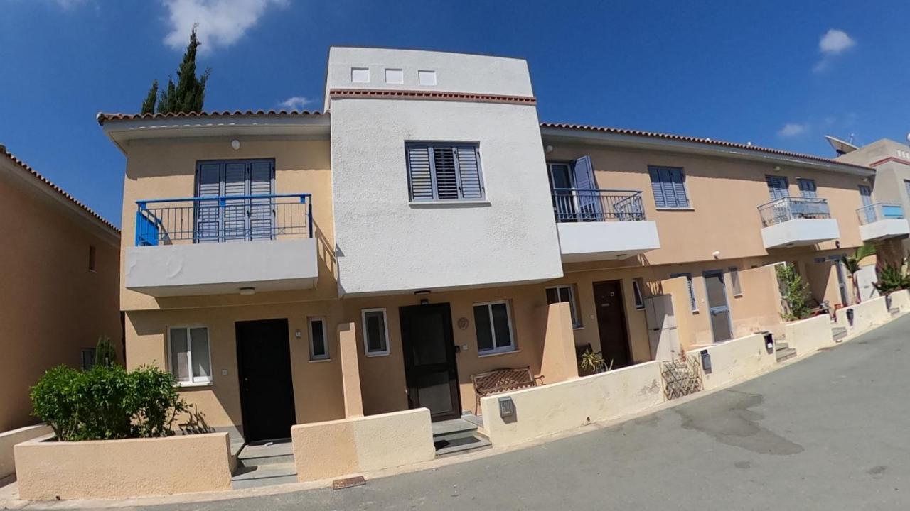 Maya Paphos Exterior foto